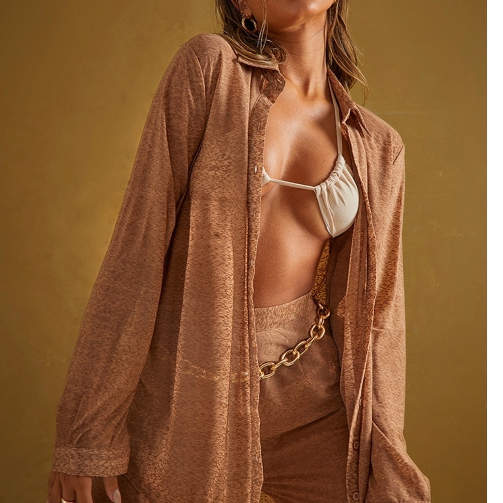 Brown textured shirt - Picture 2 of 3